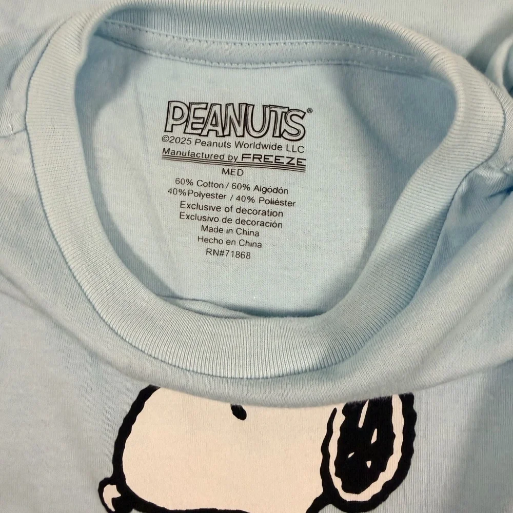 Youth Peanuts Snoopy Blue Graphic T-Shirt with Rainbow Design NWT